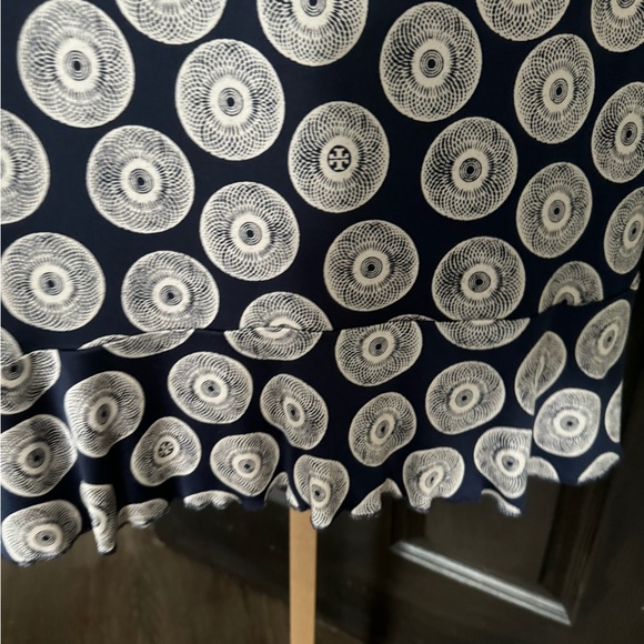 Tory Burch Geometric Print Dress- size Medium - Picture 3 of 4